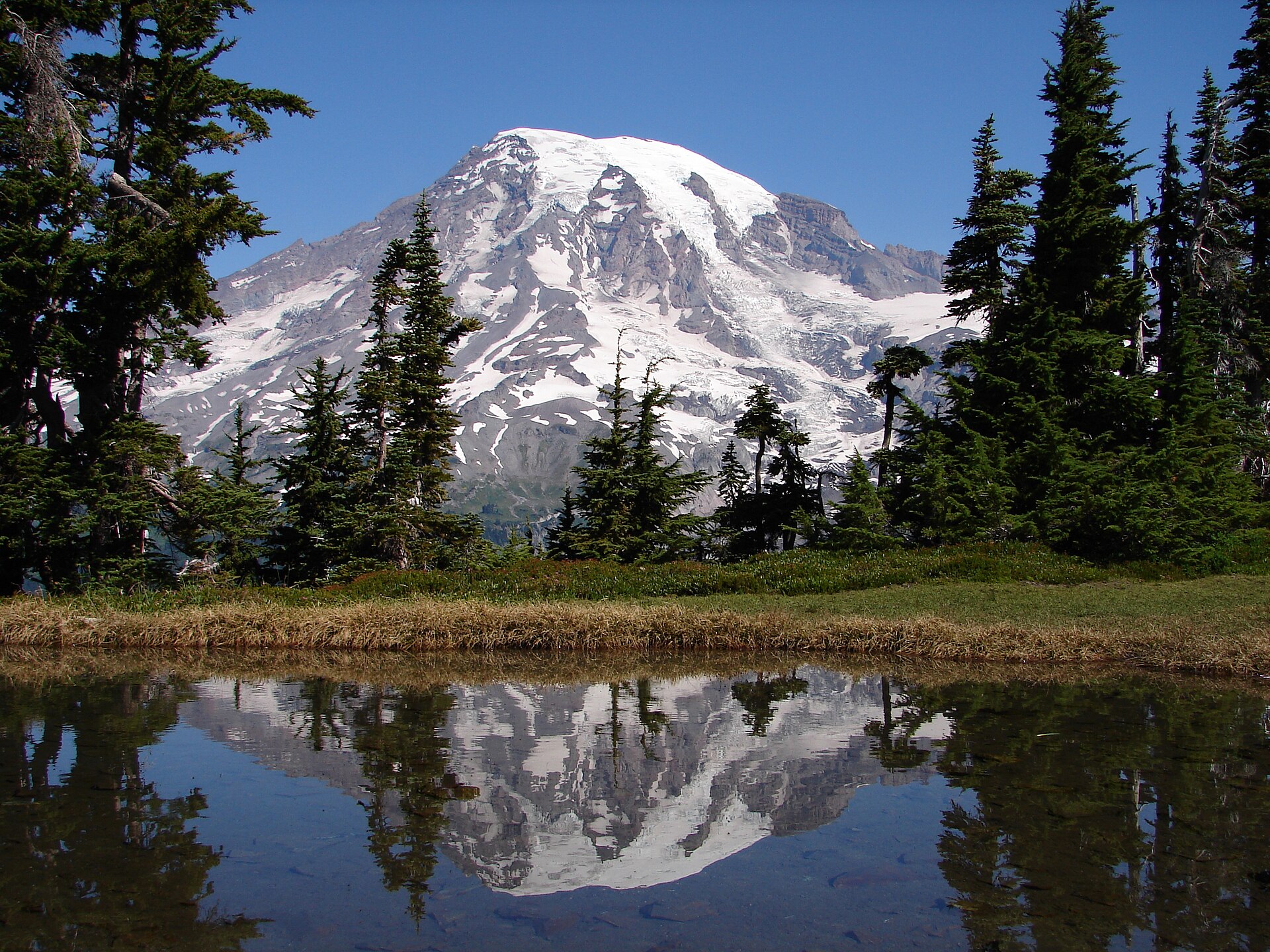 Mount Rainier lake reflection — shared Washington landscape